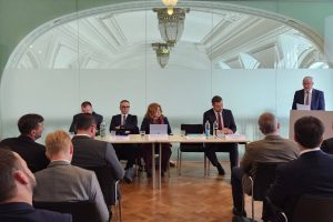 (Serbian (Latin)) Naučna panel diskusija o Dejtonskom mirovnom sporazumu