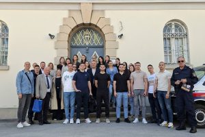 (Serbian (Latin)) Studijska posjeta maturanata Srednje škole unutrašnjih poslova